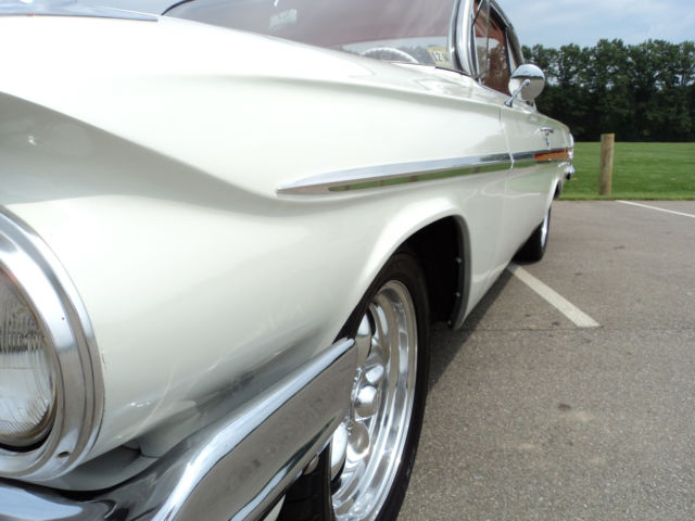 1961 White Chevrolet Impala Bubble Top
