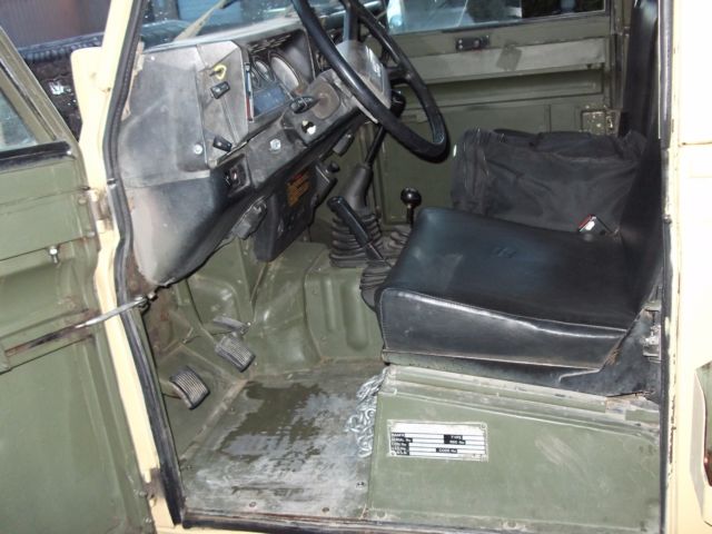 1991 TAN Land Rover Defender SUV