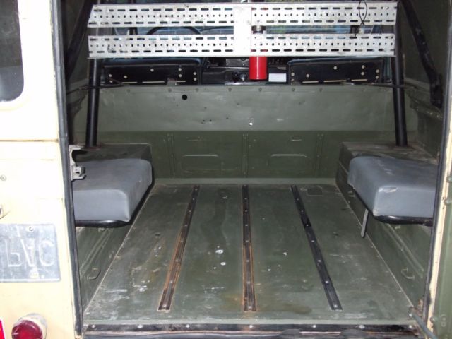 1991 TAN Land Rover Defender SUV