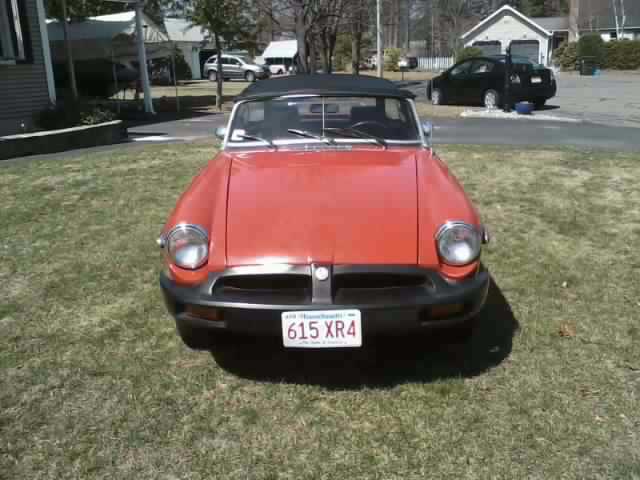 1976 Red MG MGB Convertible