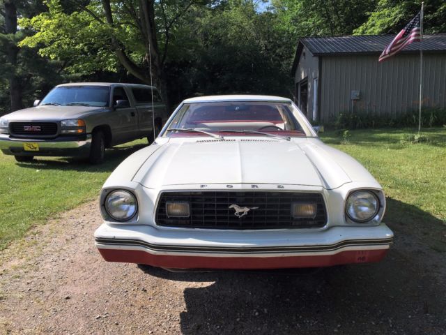 1977 Ford Mustang