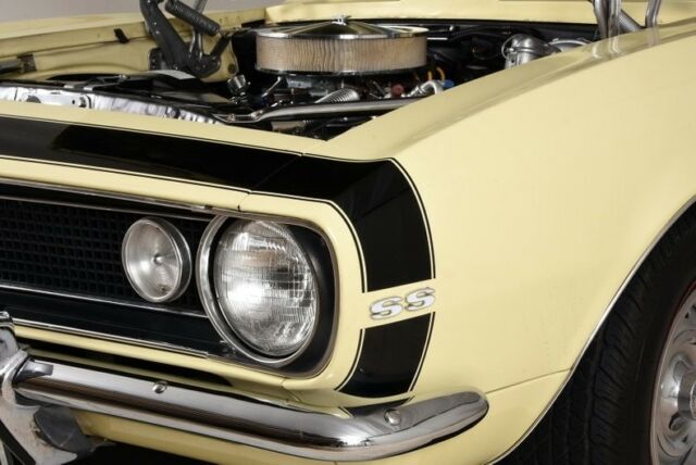 1967 Yellow Chevrolet Camaro Hardtop