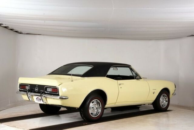 1967 Yellow Chevrolet Camaro Hardtop