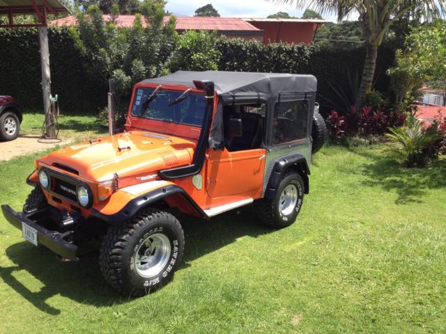 1975 Orange Toyota FJ Cruiser SUV