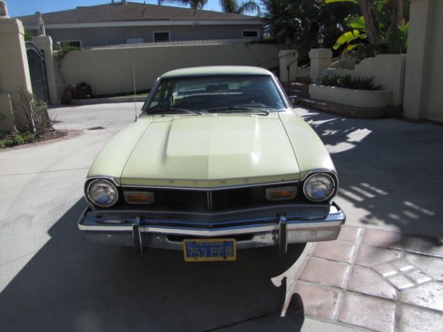 1976 Yellow Ford Maverick 4 DOOR SEDAN