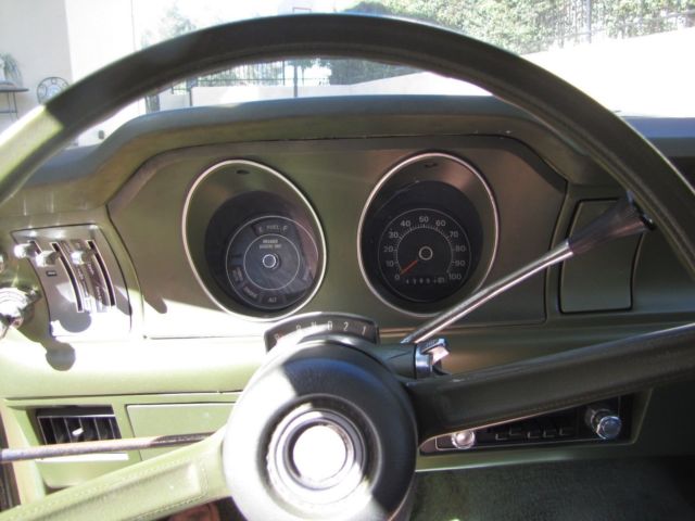 1976 Yellow Ford Maverick 4 DOOR SEDAN