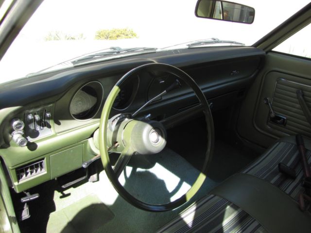 1976 Yellow Ford Maverick 4 DOOR SEDAN