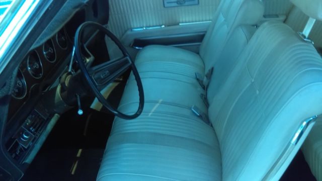 1970 Blue Ford Thunderbird Coupe