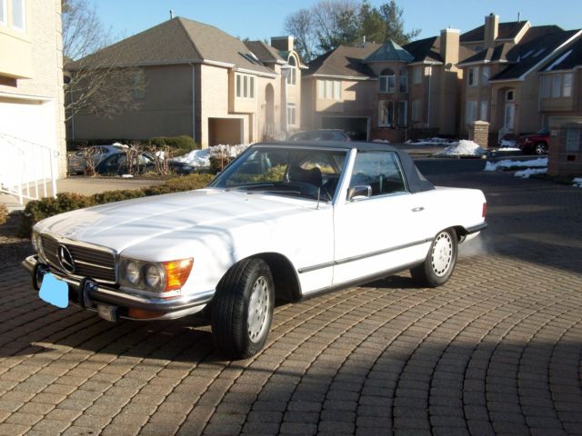 1973 White Mercedes-Benz 400-Series Convertible
