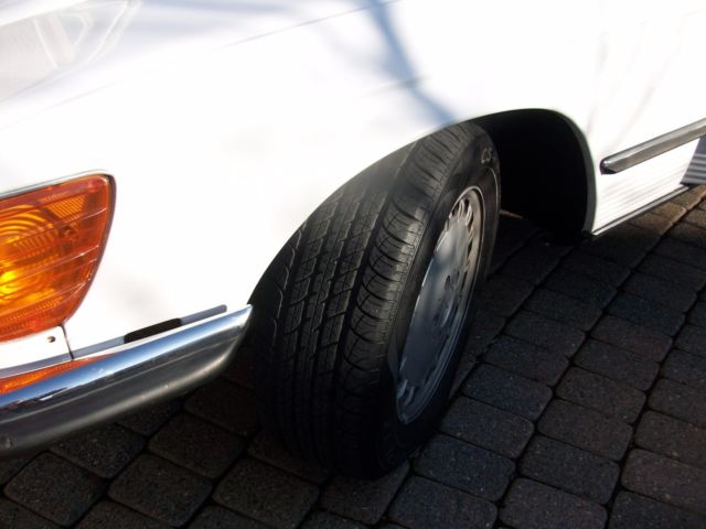 1973 White Mercedes-Benz 400-Series Convertible