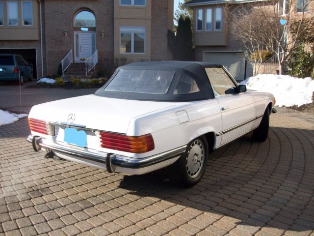 1973 White Mercedes-Benz 400-Series Convertible
