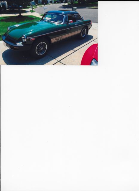 1980 British Raching Green MG MGB Convertible