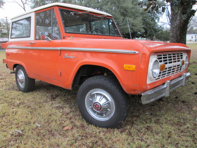 1973 BURNT ORANGE Ford Bronco 2 DR