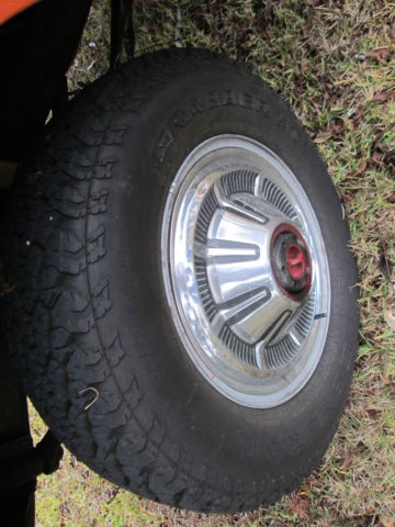 1973 BURNT ORANGE Ford Bronco 2 DR