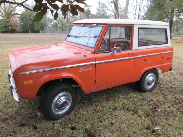 1973 BURNT ORANGE Ford Bronco 2 DR