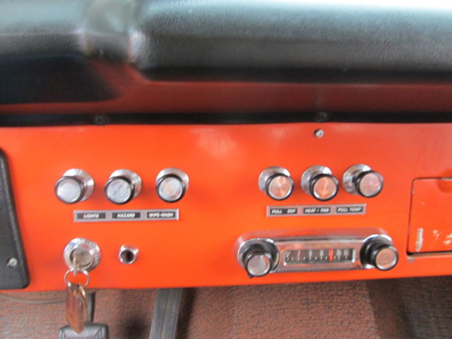1973 BURNT ORANGE Ford Bronco 2 DR