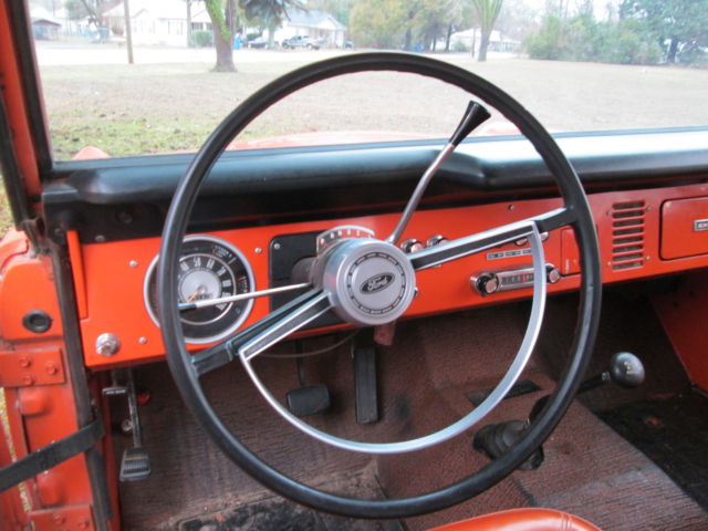 1973 BURNT ORANGE Ford Bronco 2 DR