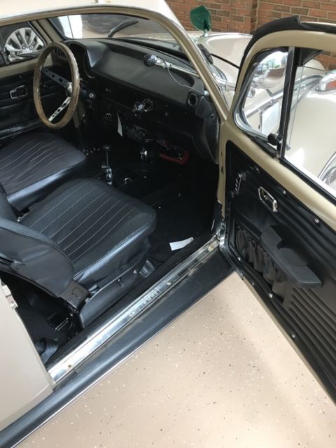 1973 Tan Volkswagen Beetle - Classic Coupe