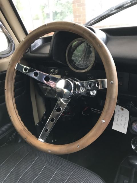 1973 Tan Volkswagen Beetle - Classic Coupe