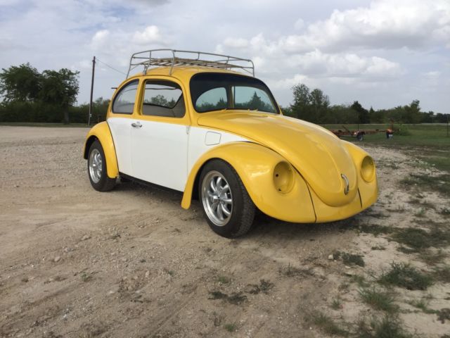 1972 Yellow Volkswagen Beetle - Classic