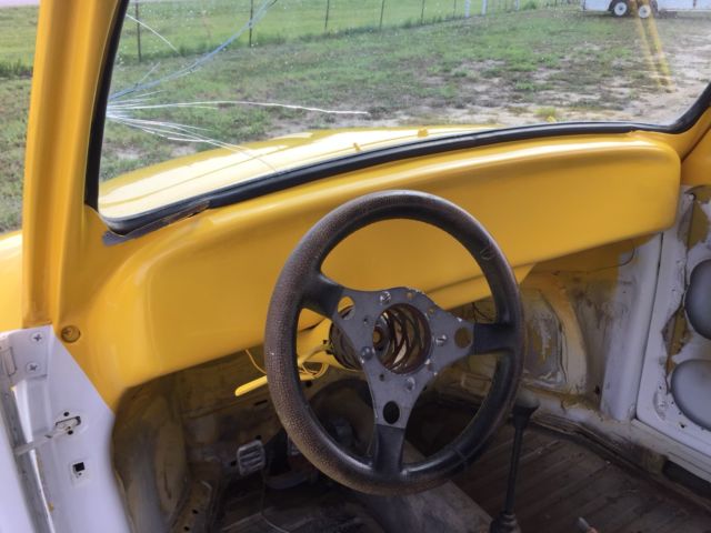 1972 Yellow Volkswagen Beetle - Classic