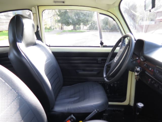 1974 Yellow (Cream) Volkswagen Beetle - Classic Coupe