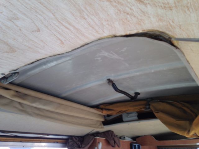 1971 Orange Volkswagen Bus/Vanagon