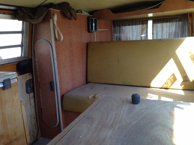 1971 Orange Volkswagen Bus/Vanagon