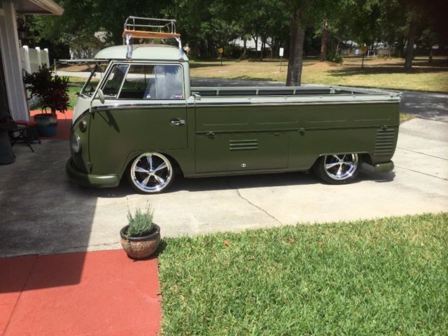 1964 Geen and gray Volkswagen Bus/Vanagon Pickup