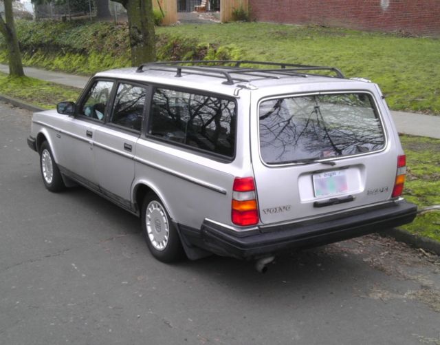 1986 Silver Volvo 245 Wagon