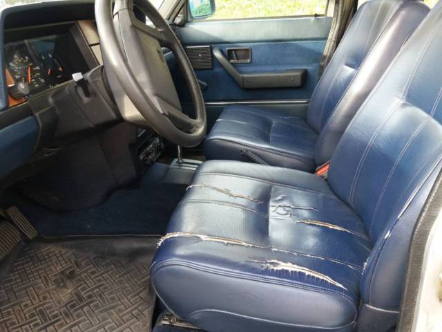 1986 Silver Volvo 245 Wagon