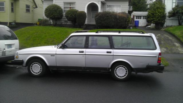 1986 Silver Volvo 245 Wagon