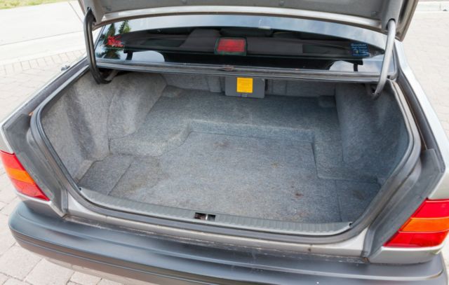 1994 Gray Volvo 940 Sedan