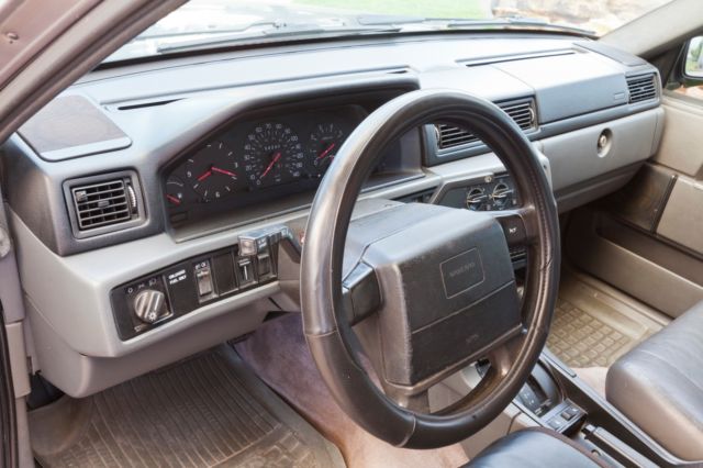1994 Gray Volvo 940 Sedan