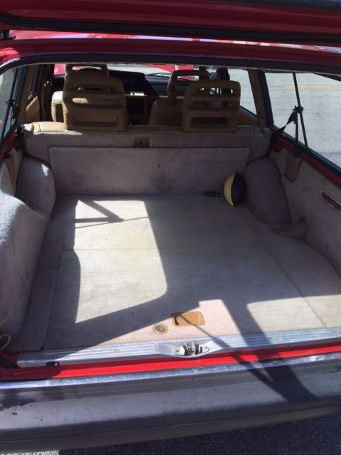 1989 Red Volvo 240 Wagon