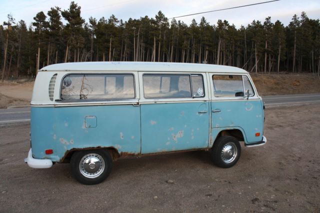 1971 Baby Blue Volkswagen Bus/Vanagon