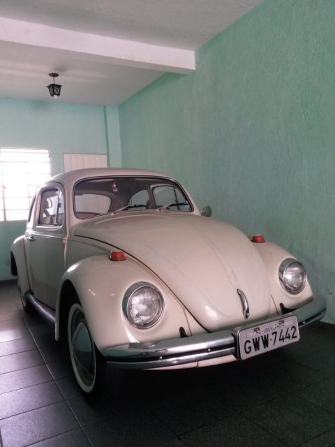 1974 White Volkswagen Beetle - Classic Hatchback