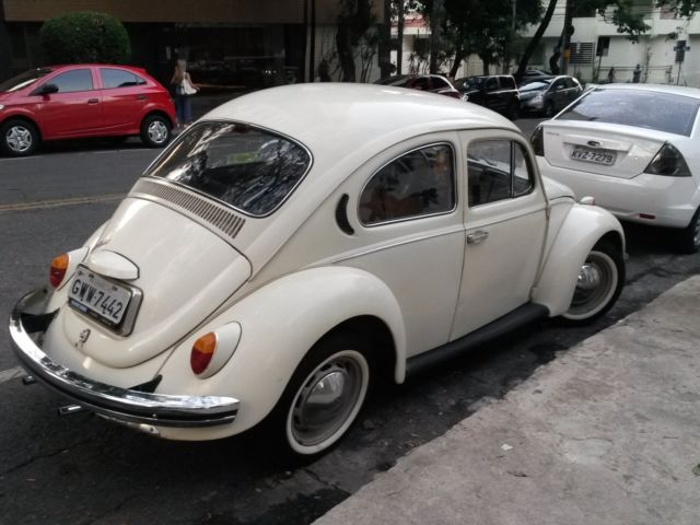 1974 White Volkswagen Beetle - Classic Hatchback