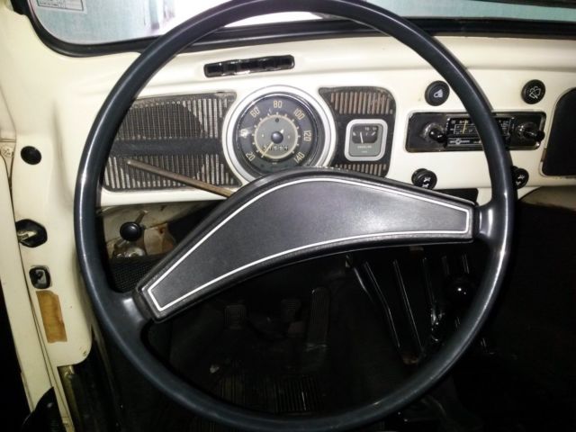 1974 White Volkswagen Beetle - Classic Hatchback