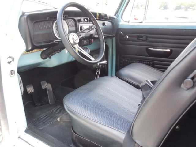 1971 Marina Blue Volkswagen Beetle - Classic Sedan