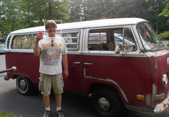 1971 Red Volkswagen Bus/Vanagon Van Camper