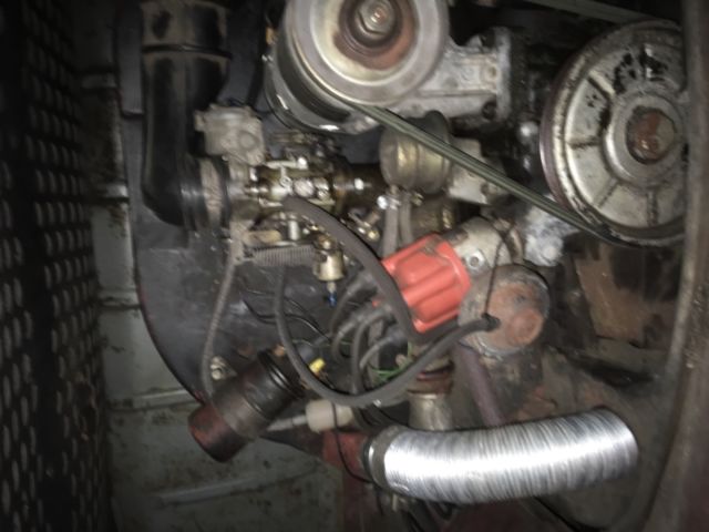 1971 Red Volkswagen Bus/Vanagon Van Camper