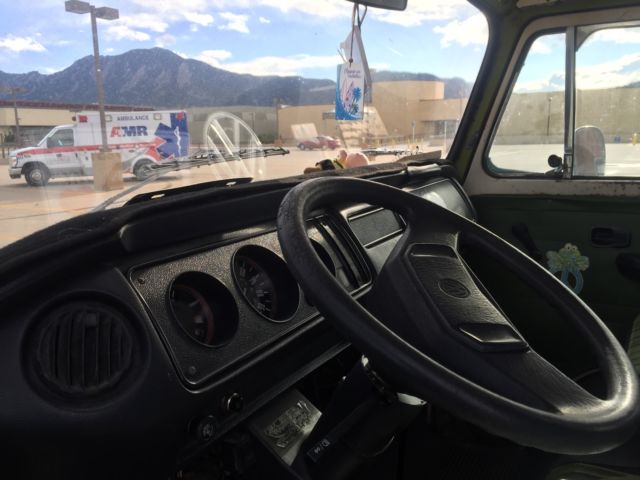 1976 Volkswagen Bus/Vanagon Van Camper
