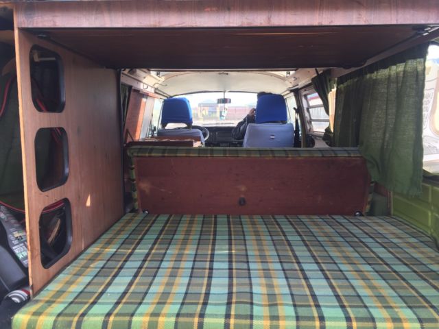 1976 Volkswagen Bus/Vanagon Van Camper