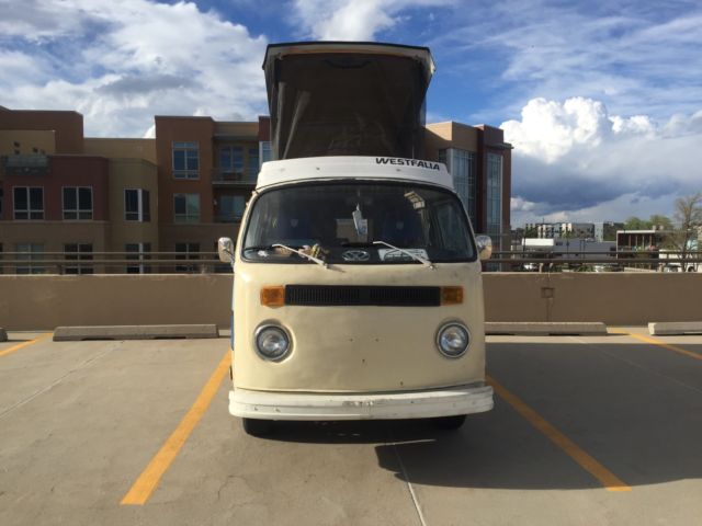 1976 Volkswagen Bus/Vanagon Van Camper