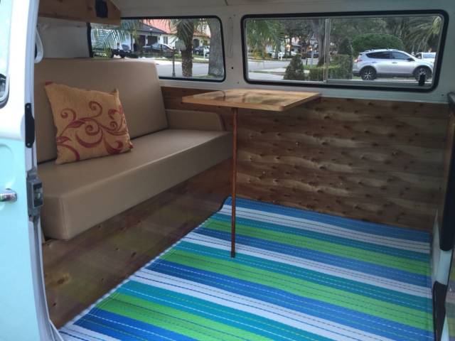 1973 Volkswagen Bus/Vanagon