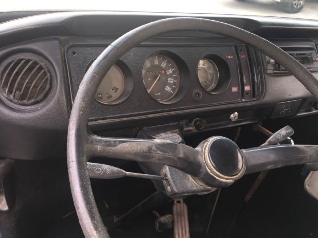 1974 Blue/White Volkswagen Bus/Vanagon