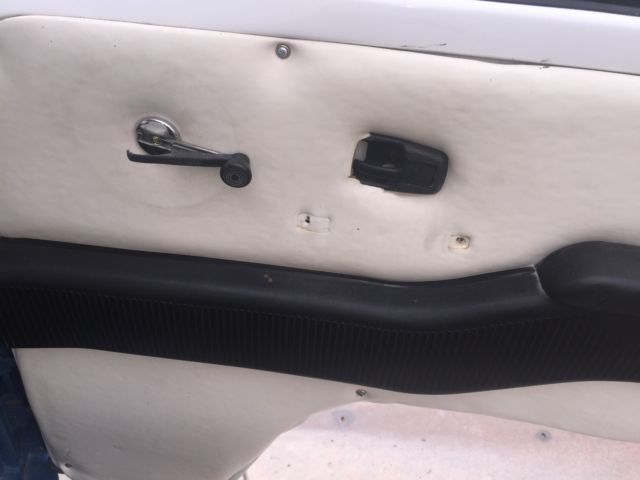 1974 Blue/White Volkswagen Bus/Vanagon