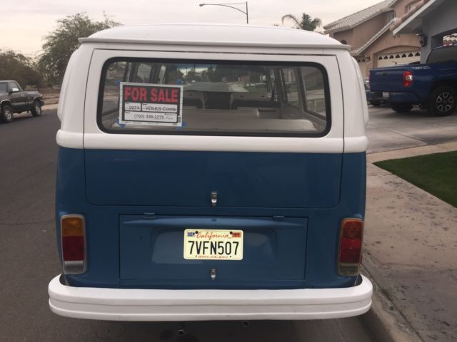 1974 Blue/White Volkswagen Bus/Vanagon