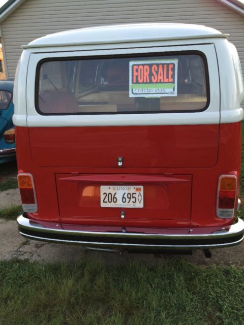 1974 Red Volkswagen Bus/Vanagon Minivan